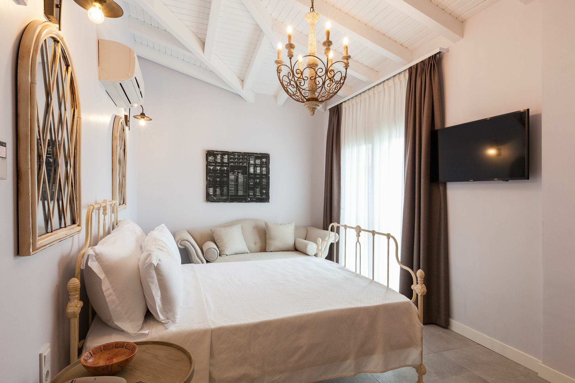 Alacaat Otel Алакати Екстериор снимка